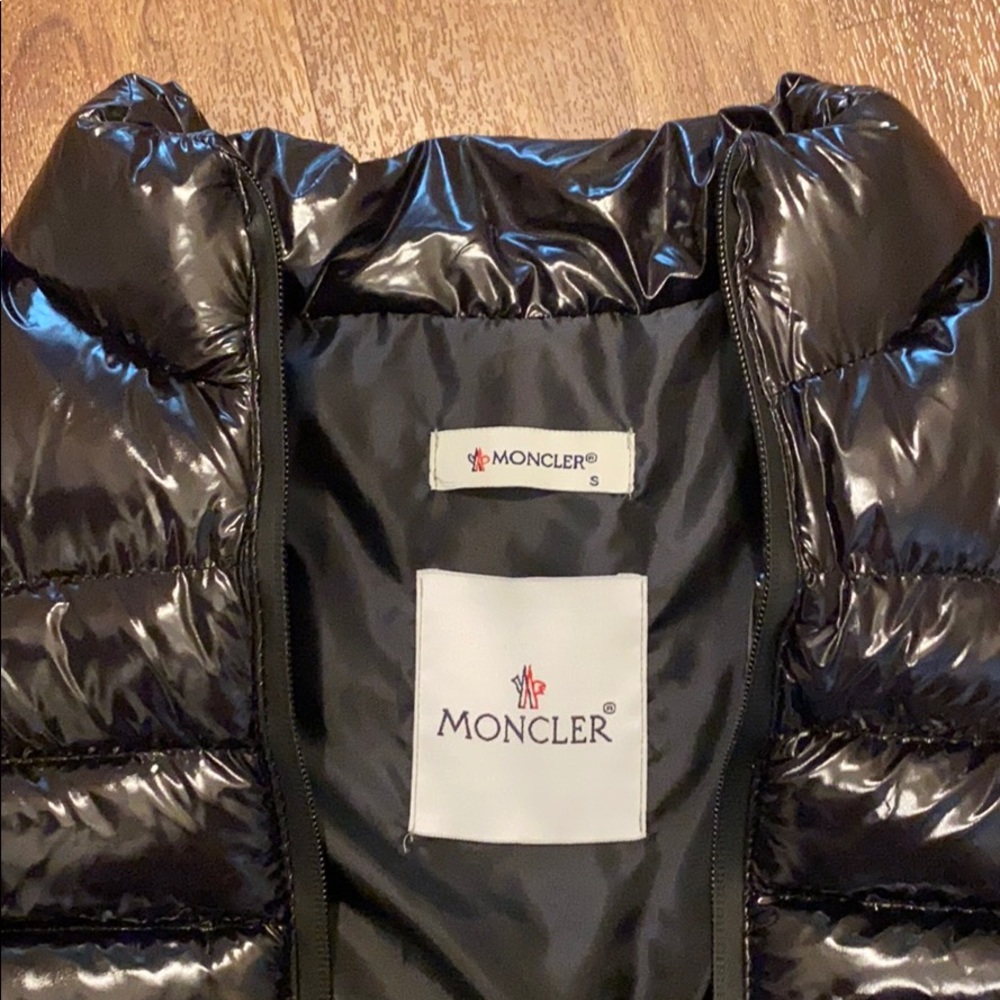 Authentic Moncler Vest for sale ‼️